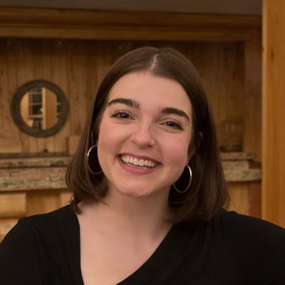 Photo of Steph Maurina.